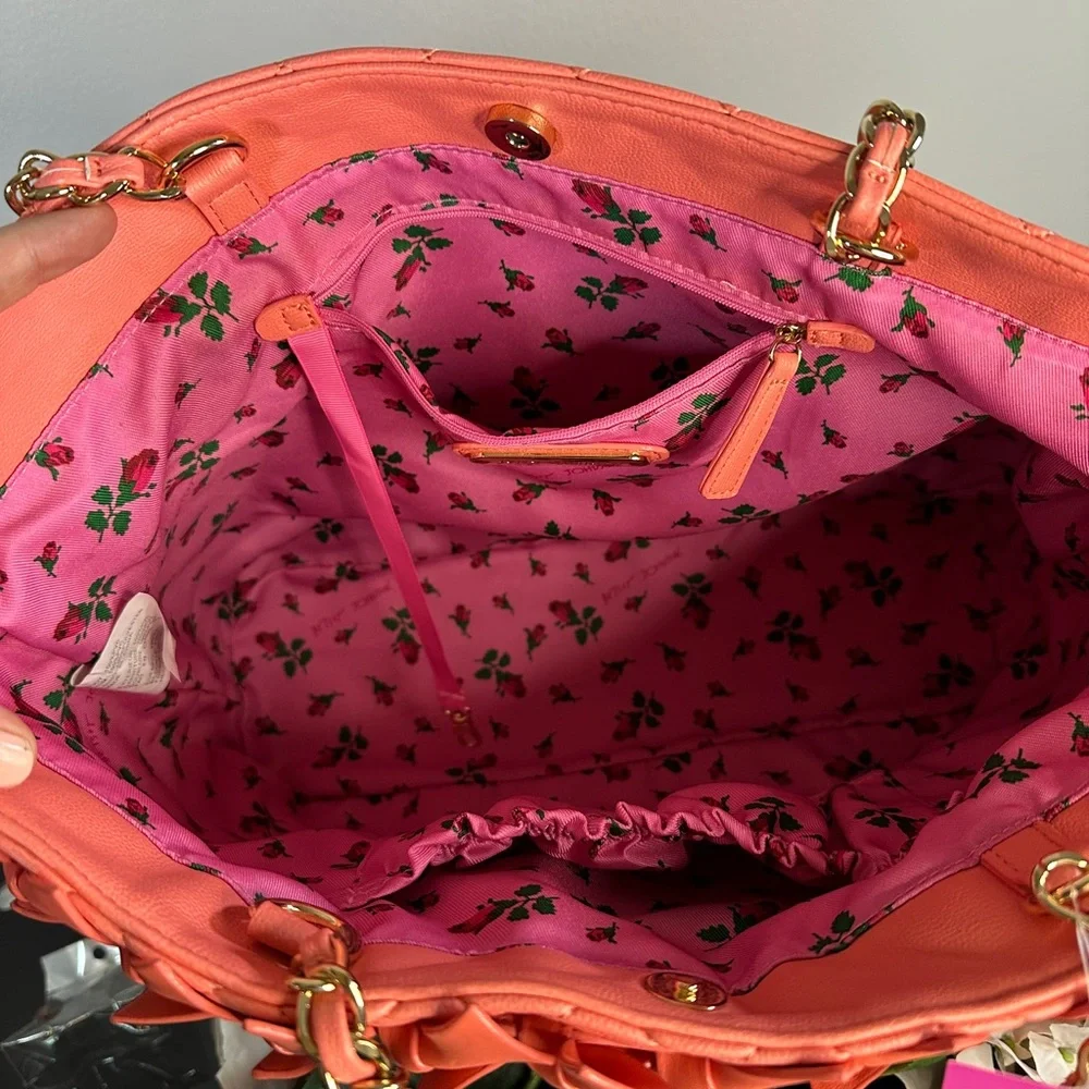 Betsy Johnson Family Ties Tote In Coral NWT - Picture 6 of 10